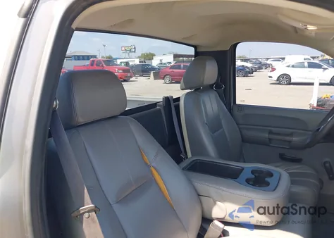 2008 Chevrolet Silverado 1500 Work Truck z USA, uszkodzony, nr VIN 1GCEC14X68Z327925